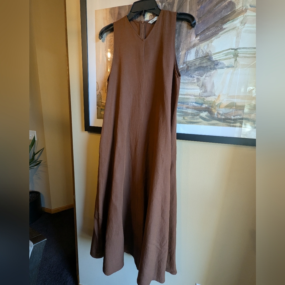 Zara Linen Dress - Picture 2 of 13